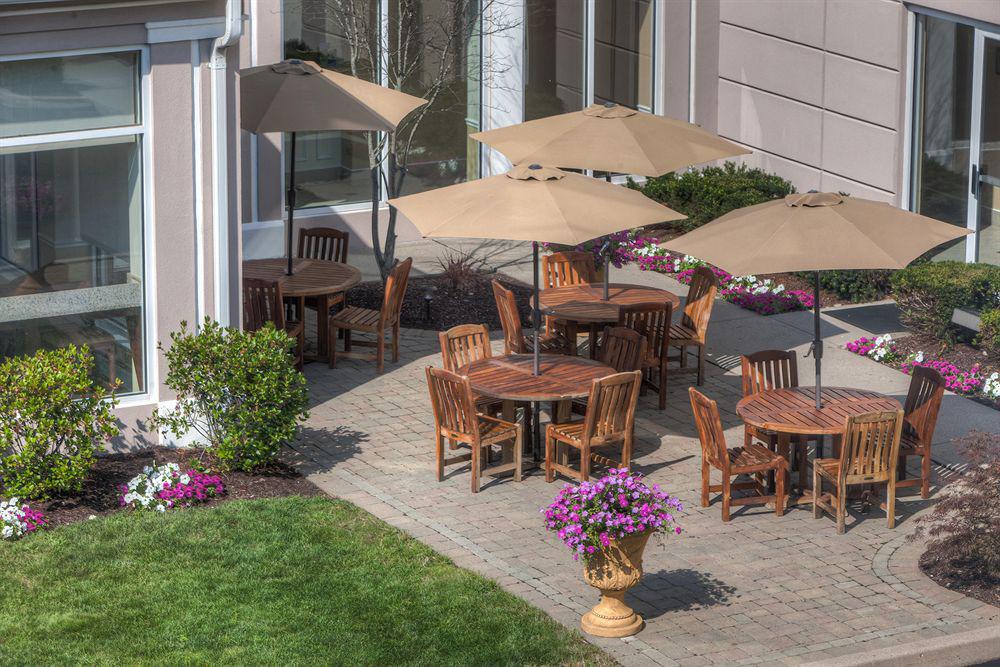 Hilton Garden Inn Norwalk Esterno foto