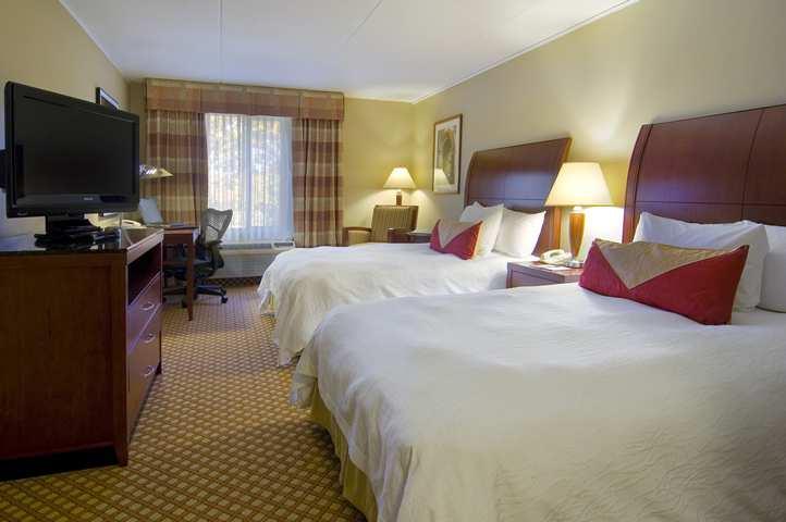 Hilton Garden Inn Norwalk Esterno foto