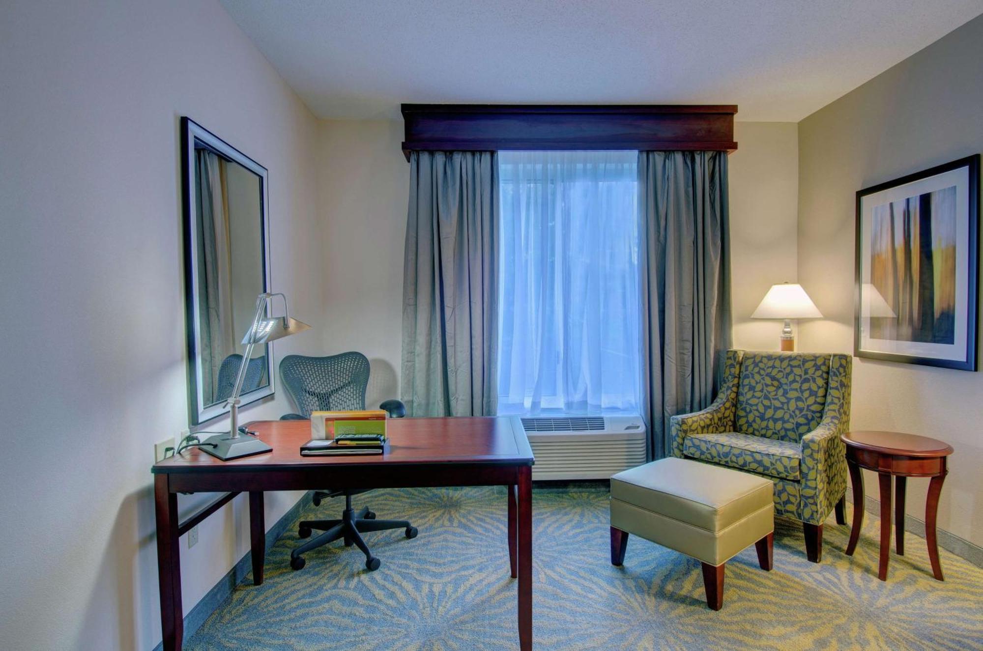 Hilton Garden Inn Norwalk Esterno foto