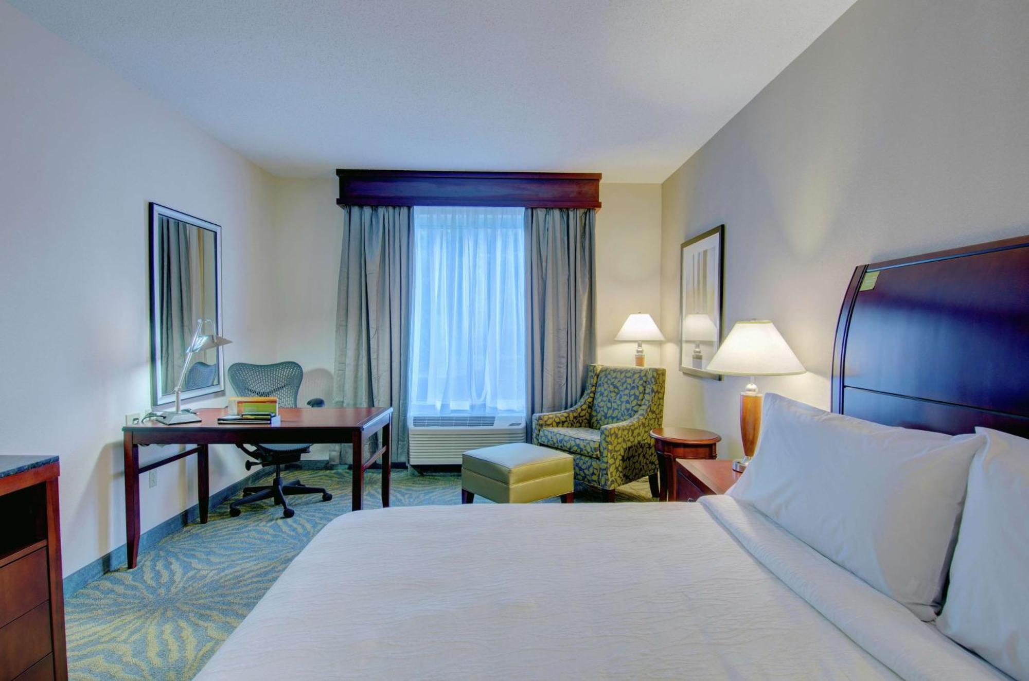 Hilton Garden Inn Norwalk Esterno foto