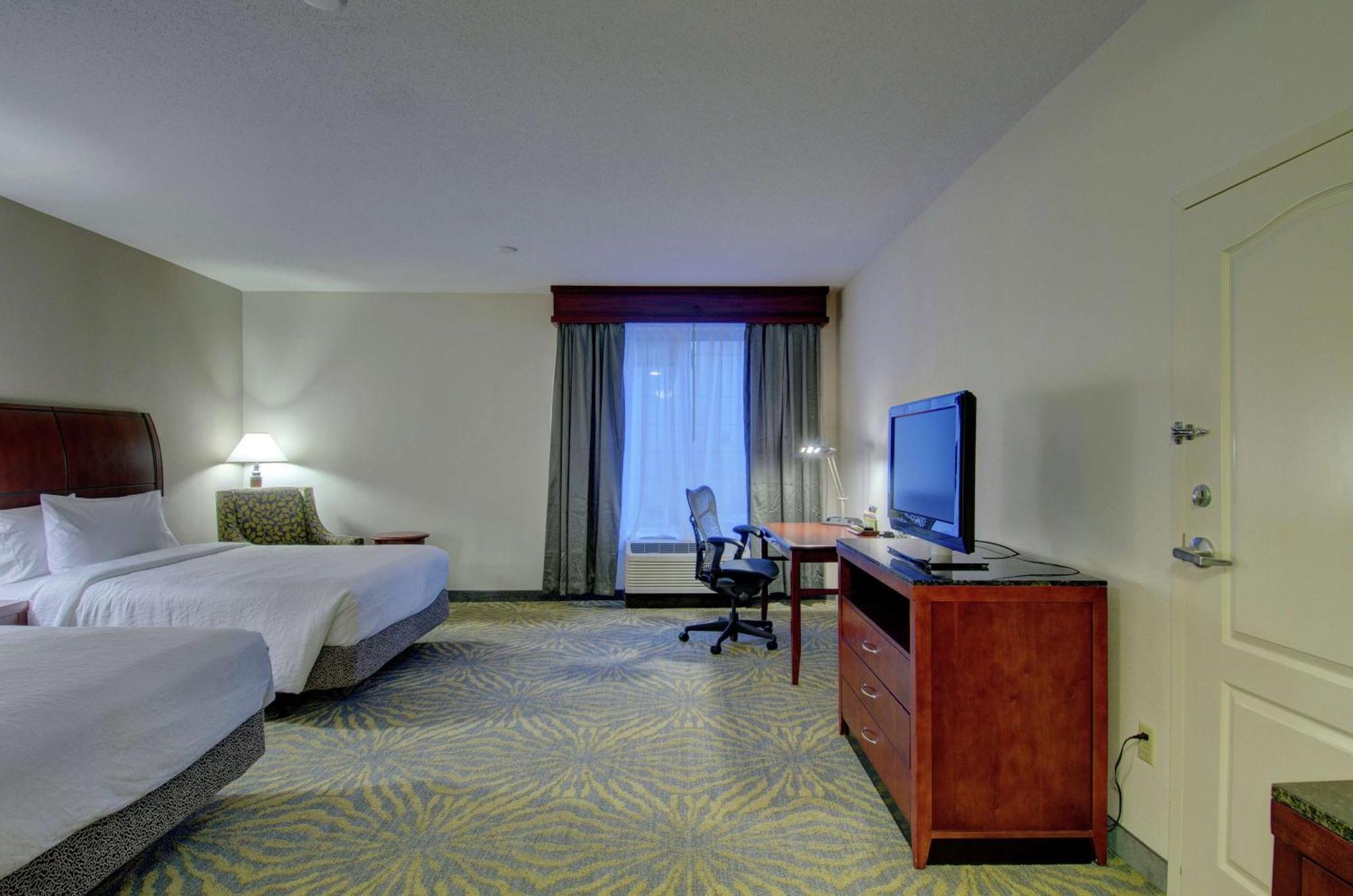 Hilton Garden Inn Norwalk Esterno foto
