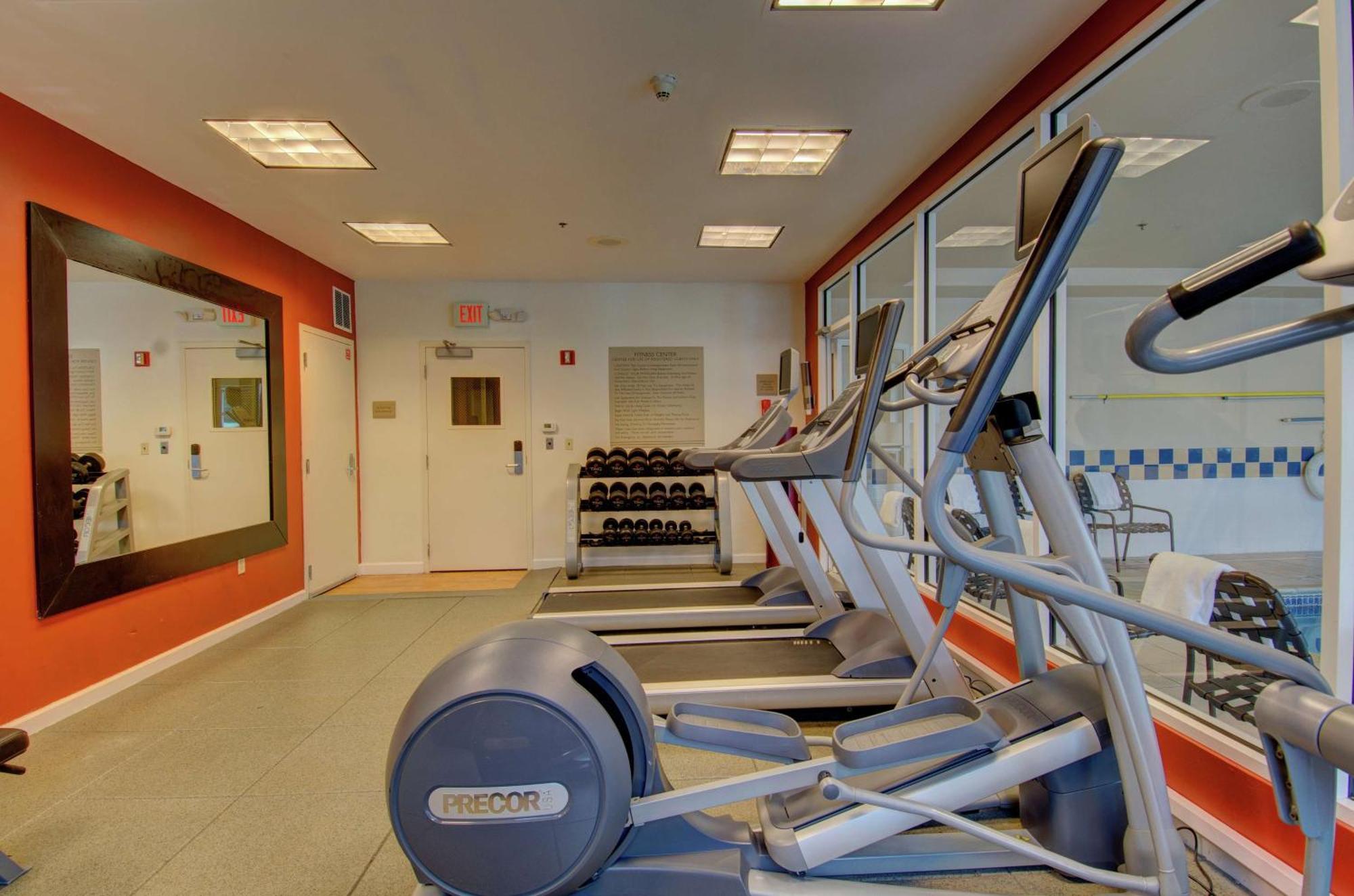 Hilton Garden Inn Norwalk Esterno foto