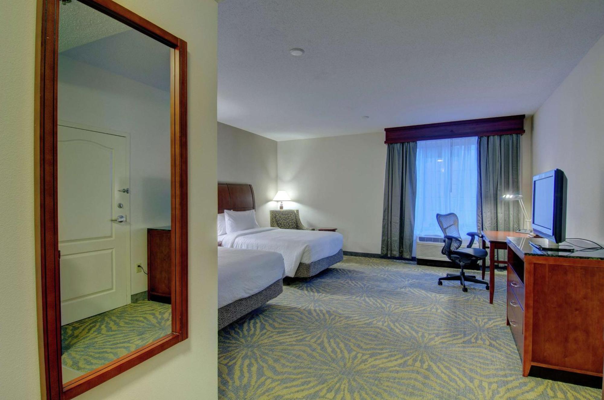Hilton Garden Inn Norwalk Esterno foto