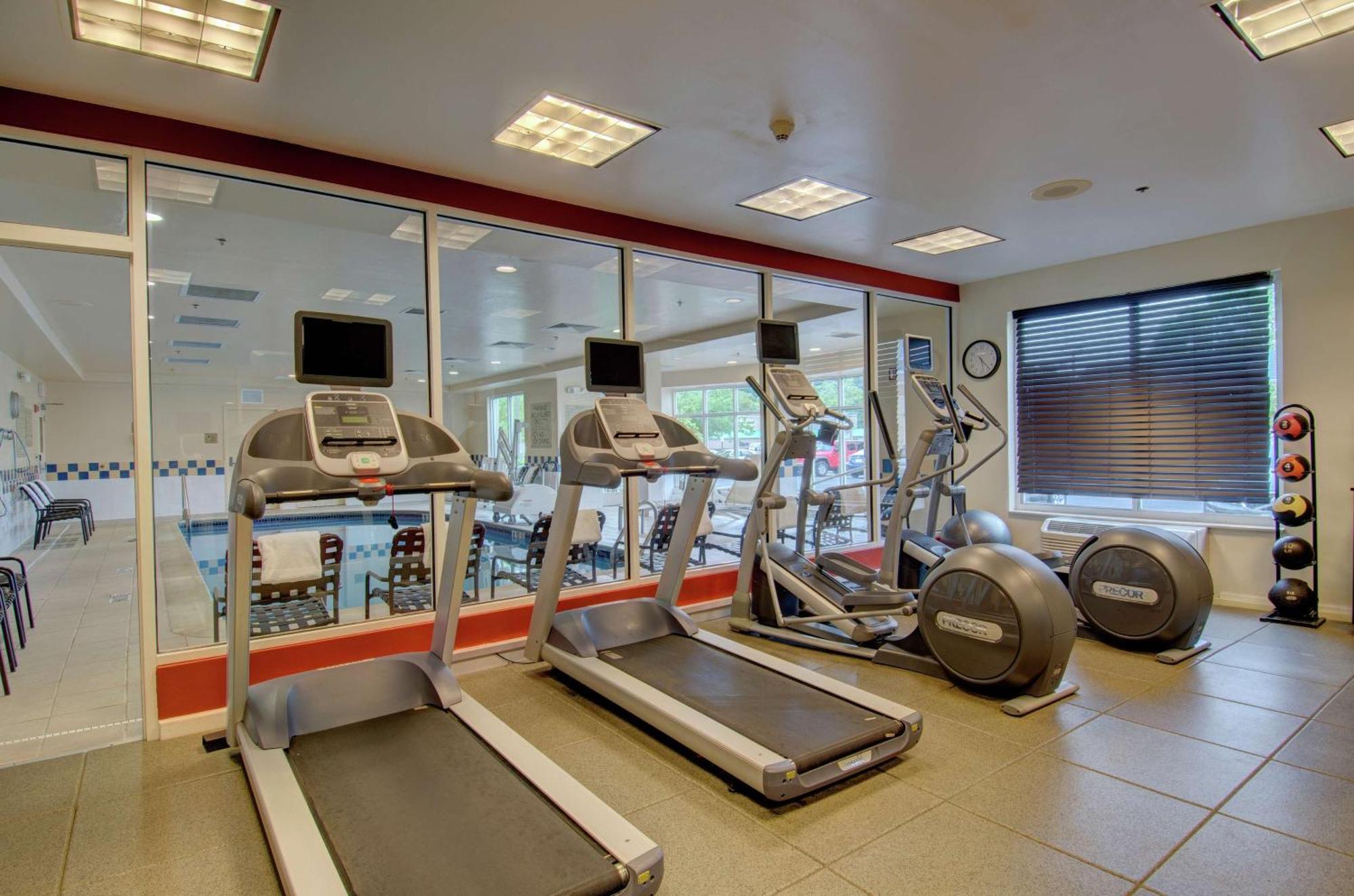 Hilton Garden Inn Norwalk Esterno foto
